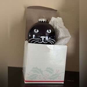 Bronner’s glass ball ornament. Original box. Black cat.